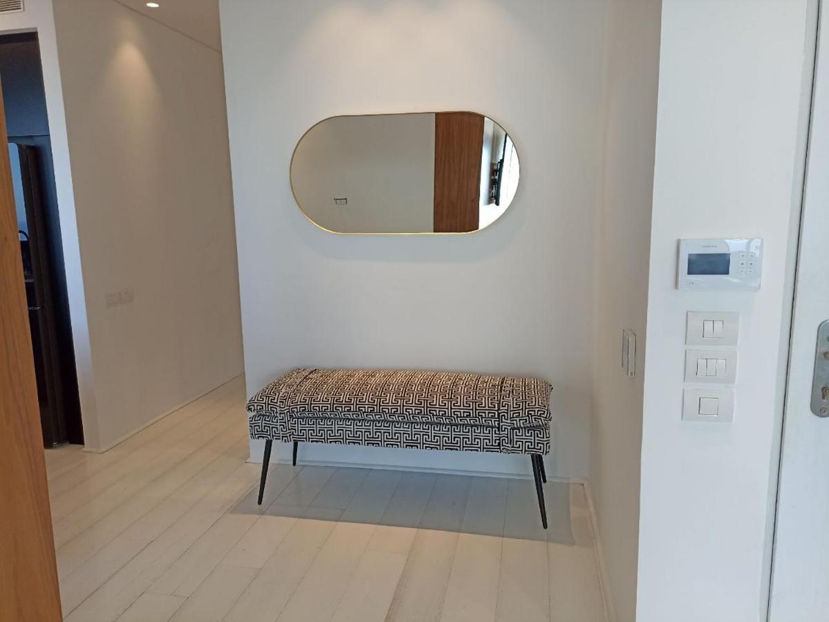 Yalarent Sea-Breeze Penthouse With Jacuzzi Leilighet Bat Yam Eksteriør bilde